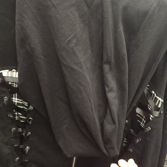 Black and white plaid hoodie Size 5 - Picture 4 of 4